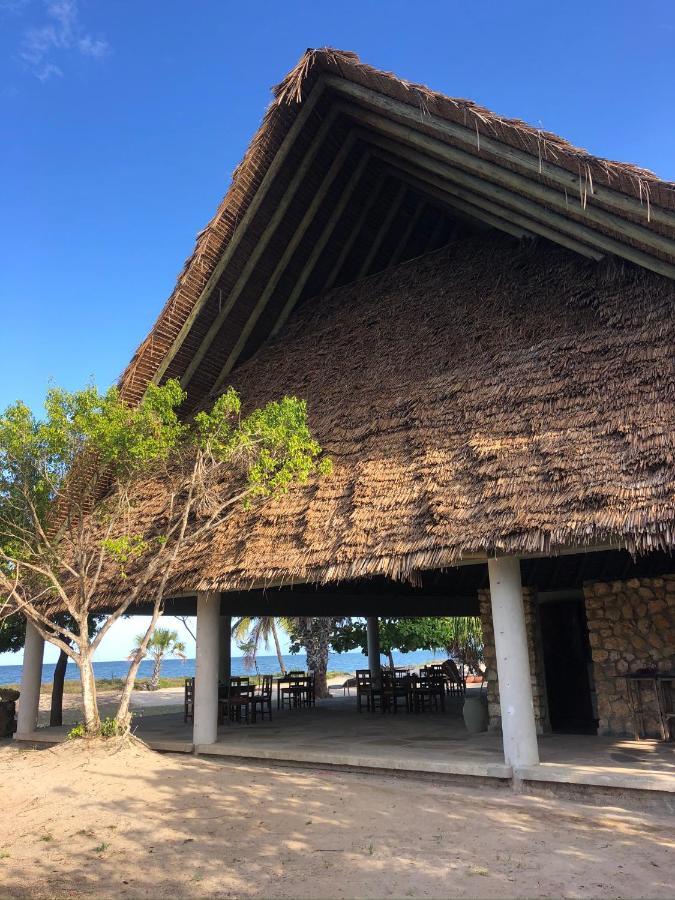 Emayani Beach Lodge Pangani ภายนอก รูปภาพ