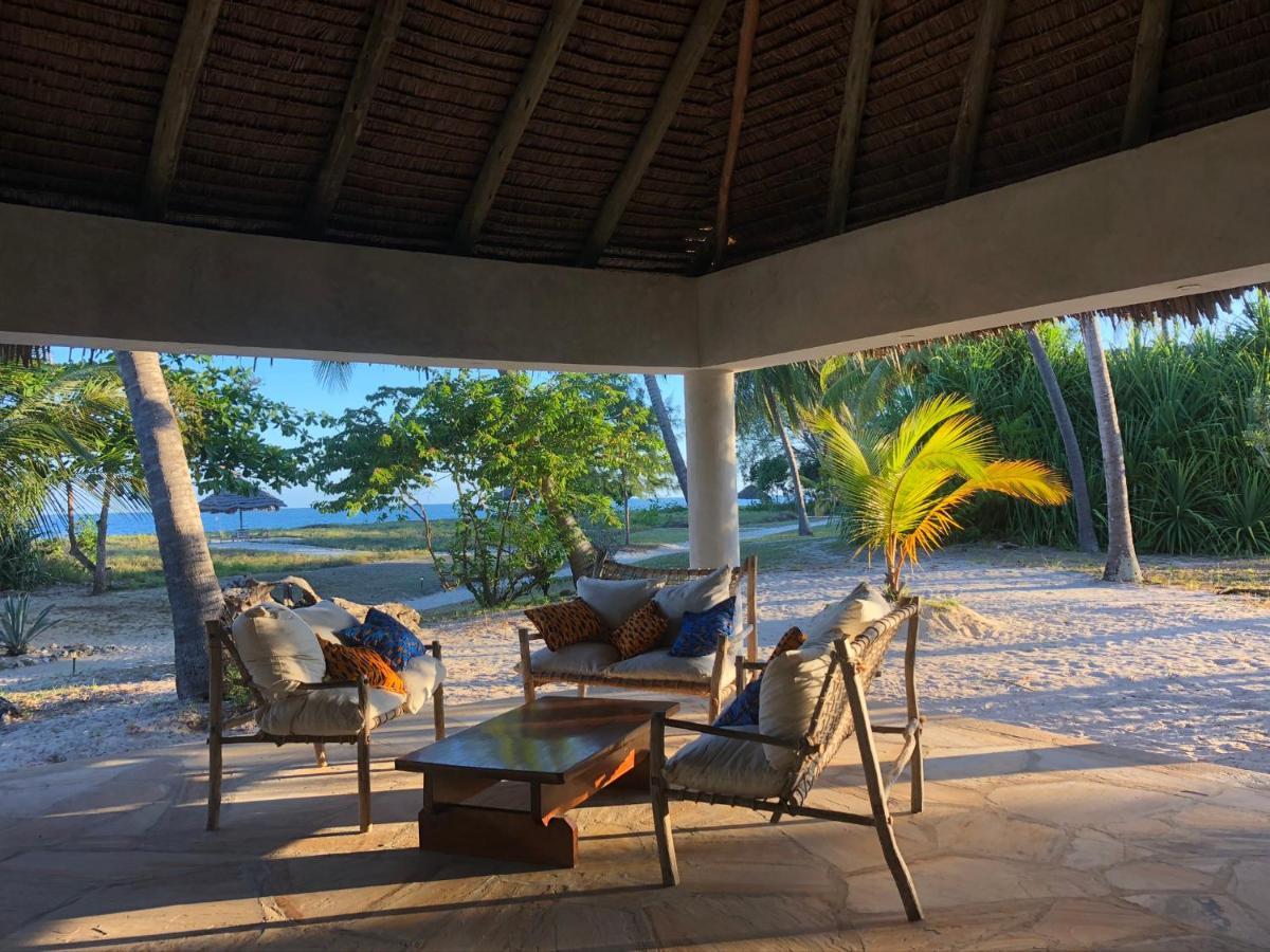 Emayani Beach Lodge Pangani ภายนอก รูปภาพ