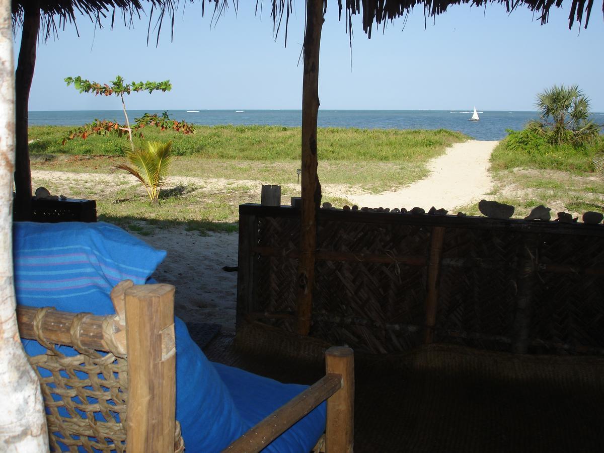 Emayani Beach Lodge Pangani ภายนอก รูปภาพ