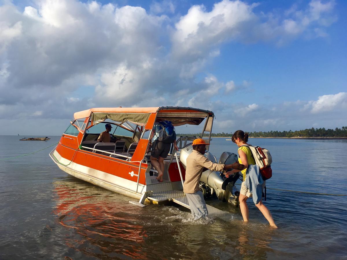 Emayani Beach Lodge Pangani ภายนอก รูปภาพ